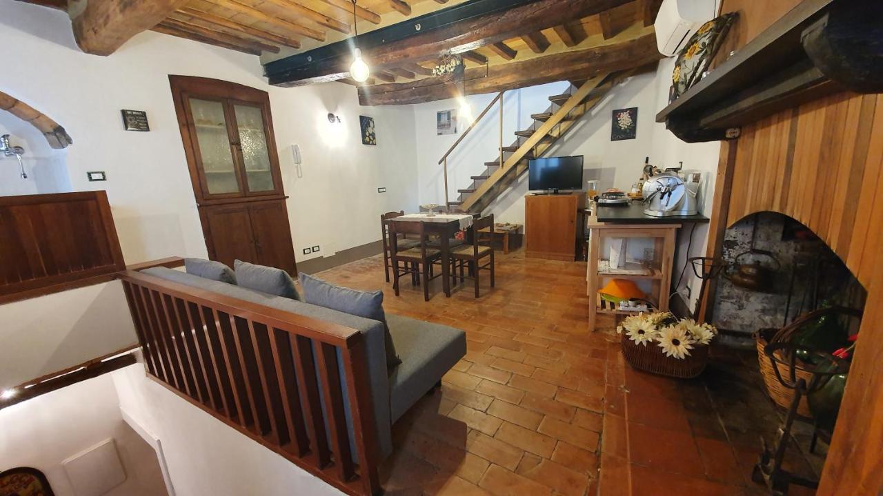 Le Casette Di Civitella- La Casa Di Rolando E Gina Apartment Civitella Del Lago Exterior foto
