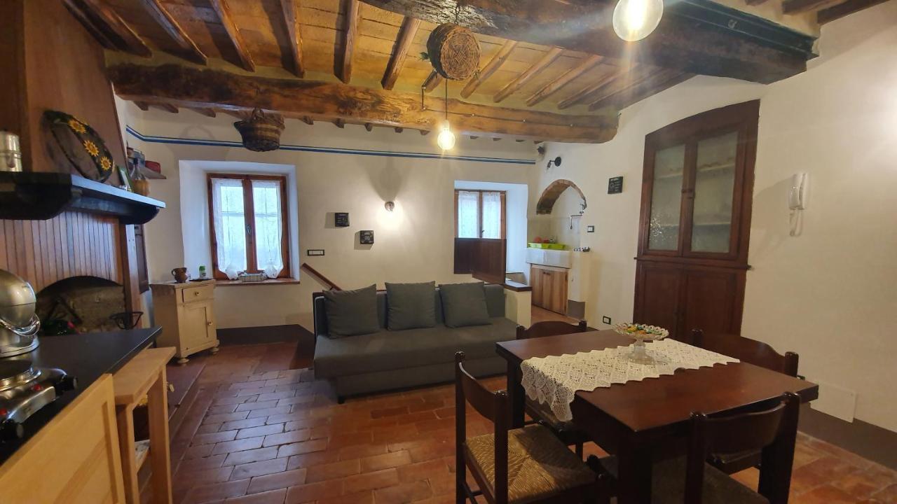 Le Casette Di Civitella- La Casa Di Rolando E Gina Apartment Civitella Del Lago Exterior foto